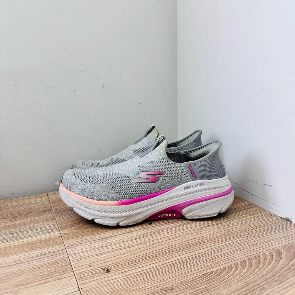 Skechers Women's Max Cushioning Arch Fit 2.0 Cambridge Slip-ins Gray Size 7